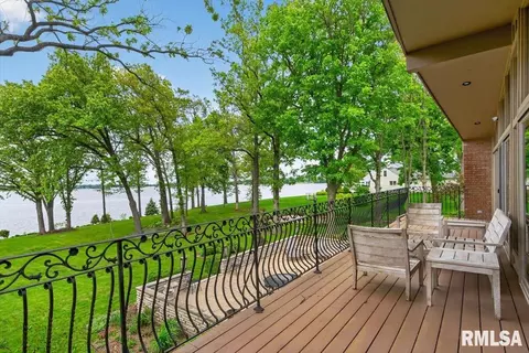 Exterior - 41 Forest Rdg, Springfield, IL 62712 photo 9 of 27