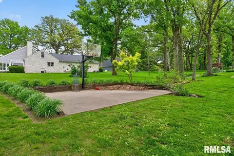Exterior - 41 Forest Rdg, Springfield, IL 62712 photo 24 of 27