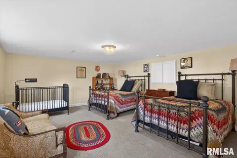 Bedroom - 41 Forest Rdg, Springfield, IL 62712 photo 8 of 9