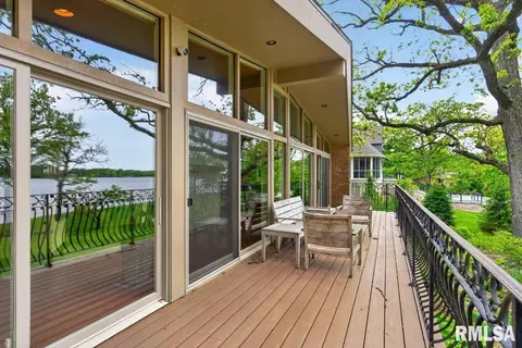 Exterior - 41 Forest Rdg, Springfield, IL 62712 photo 8 of 27