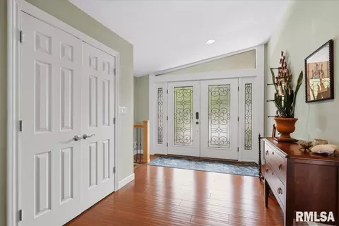Entry Way - 41 Forest Rdg, Springfield, IL 62712 photo 1 of 5
