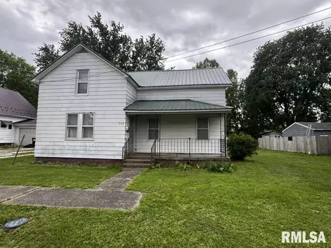 548 W Washington St, Rushville, IL 62681
