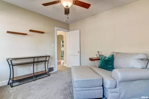 Other - 1833 S Douglas Ave, Springfield, IL 62704 photo 2 of 7