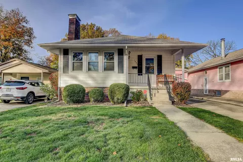 Exterior - 1833 S Douglas Ave, Springfield, IL 62704 photo 2 of 5