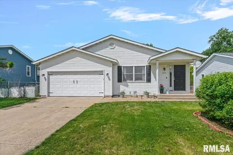 2905 Sutherland Rd, Springfield, IL 62702
