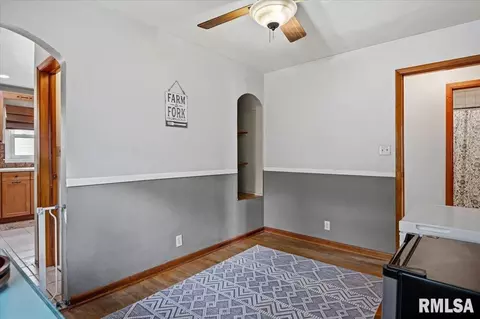 Entry Way - 1613 N Schrader Ave, Springfield, IL 62702 photo 1 of 1