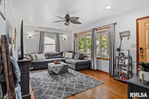 Living - 1613 N Schrader Ave, Springfield, IL 62702 photo 2 of 2
