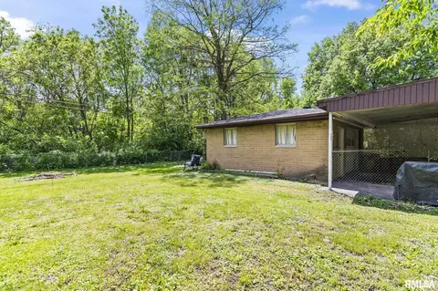 Exterior - 38 Monica Ln, Springfield, IL 62702 photo 4 of 6