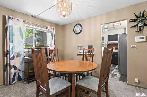 Dining - 38 Monica Ln, Springfield, IL 62702 photo 1 of 3