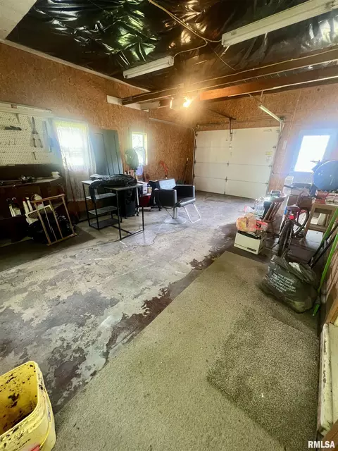 Other - 101 N Cedar St, Bowen, IL 62316 photo 3 of 5
