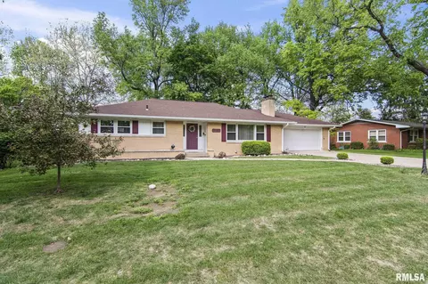 13 Top Hill Ln, Springfield, IL 62704