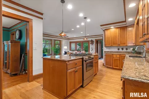 Kitchen - 1533 S Noble Ave, Springfield, IL 62704 photo 1 of 4