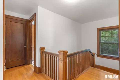 Entry Way - 1533 S Noble Ave, Springfield, IL 62704 photo 1 of 1