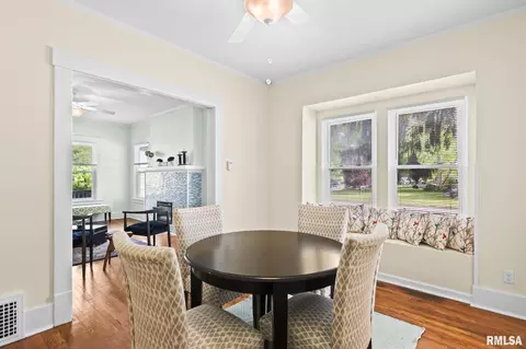 Dining - 1941 S Whittier Ave, Springfield, IL 62704 photo 3 of 3