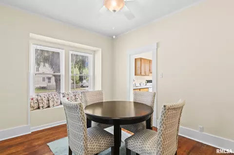 Dining - 1941 S Whittier Ave, Springfield, IL 62704 photo 1 of 3