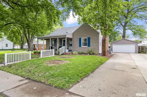 2132 E Grandview Ave, Springfield, IL 62702
