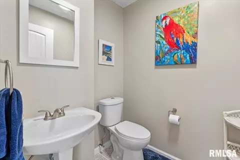 Bath - 4414 Comanche Dr, Springfield, IL 62711 photo 1 of 5