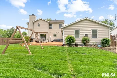 Exterior - 4414 Comanche Dr, Springfield, IL 62711 photo 5 of 10