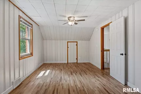 Bedroom - 3211 S 3rd St, Springfield, IL 62703 photo 11 of 11