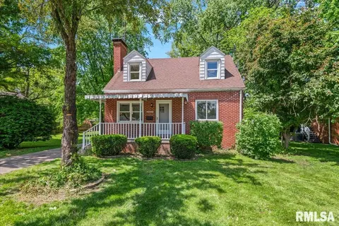 3211 S 3rd St, Springfield, IL 62703
