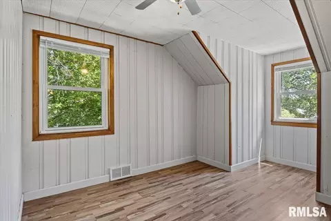 Bedroom - 3211 S 3rd St, Springfield, IL 62703 photo 6 of 11