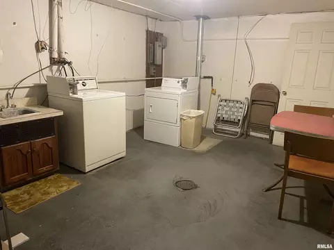 Other - 1910 Jeanette Ln, Springfield, IL 62702 photo 2 of 5