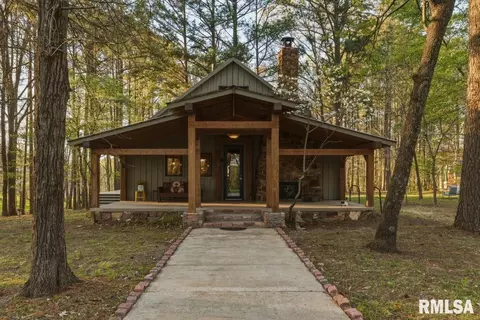 15247 Laminack Rd, Carterville, IL 62918