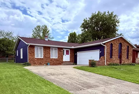 412 Armor Rd, Springfield, IL 62704