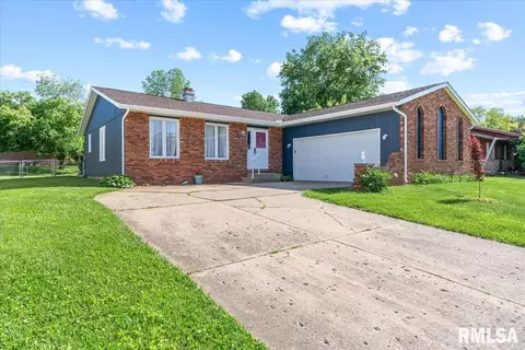 412 Armor Rd, Springfield, IL 62704