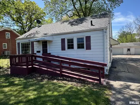 411 Caldwell St, Jacksonville, IL 62650
