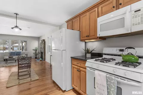 Kitchen - 2308 S Walnut St, Springfield, IL 62704 photo 4 of 4