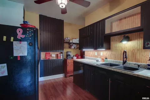 3115 Pleasant St, Hannibal, MO 63401 photo 9