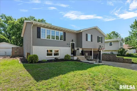 Exterior - 2308 Tamaroa Trl, Springfield, IL 62702 photo 2 of 10