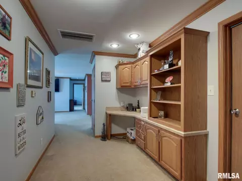 Entry Way - 4 Orchard Dr, Barry, IL 62312 photo 1 of 1