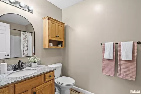 Bath - 801 Oakbrook Ave, Chatham, IL 62629 photo 1 of 2