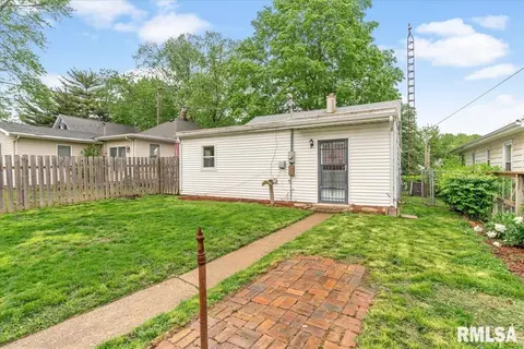 Exterior - 1638 W Capitol Ave, Springfield, IL 62704 photo 5 of 7