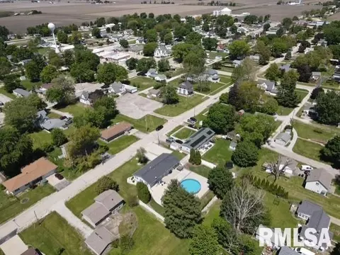 View/Area - 205 S Park St, Alpha, IL 61413 photo 4 of 5
