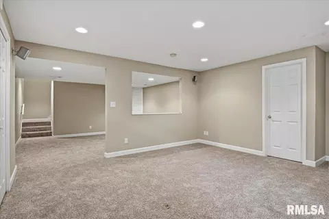 Living - 2601 Chicory Dr, Springfield, IL 62711 photo 5 of 5