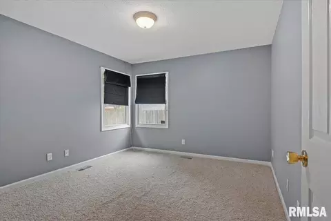 Bedroom - 2601 Chicory Dr, Springfield, IL 62711 photo 4 of 7
