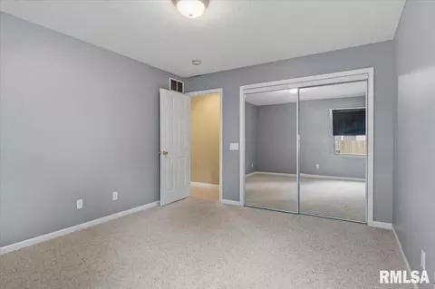 Bedroom - 2601 Chicory Dr, Springfield, IL 62711 photo 5 of 7