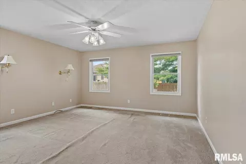 Bedroom - 2601 Chicory Dr, Springfield, IL 62711 photo 1 of 7