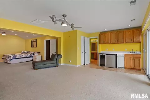 Bedroom - 1013 E Lake Shore Dr, Springfield, IL 62712 photo 4 of 12