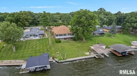 View/Area - 1013 E Lake Shore Dr, Springfield, IL 62712 photo 3 of 8