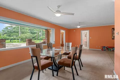 Dining - 1013 E Lake Shore Dr, Springfield, IL 62712 photo 3 of 6
