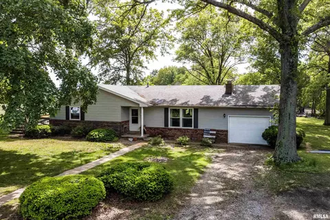 Exterior - 9502 Anglen Rd, Farina, IL 62838 photo 2 of 6