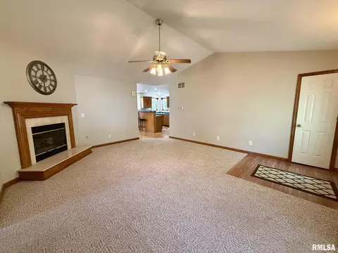 Living - 604 N Main St, Athens, IL 62613 photo 2 of 5