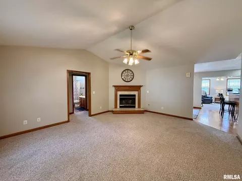 Living - 604 N Main St, Athens, IL 62613 photo 1 of 5