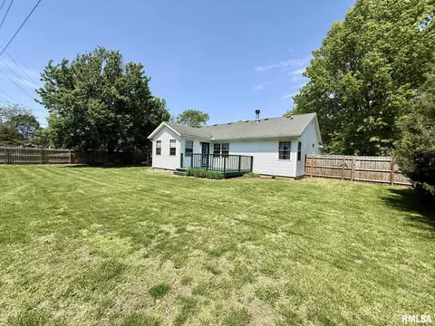 Exterior - 604 N Main St, Athens, IL 62613 photo 1 of 5