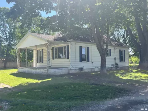 Other - 102 Sycamore St, Thayer, IL 62689 photo 4 of 4