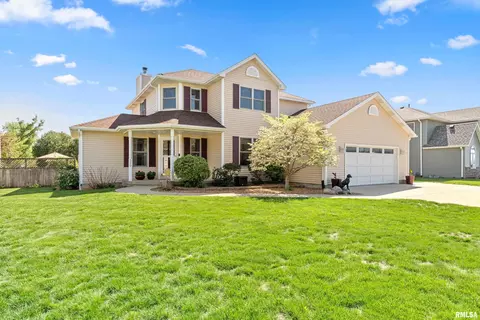 520 Augusta Dr, Chatham, IL 62629